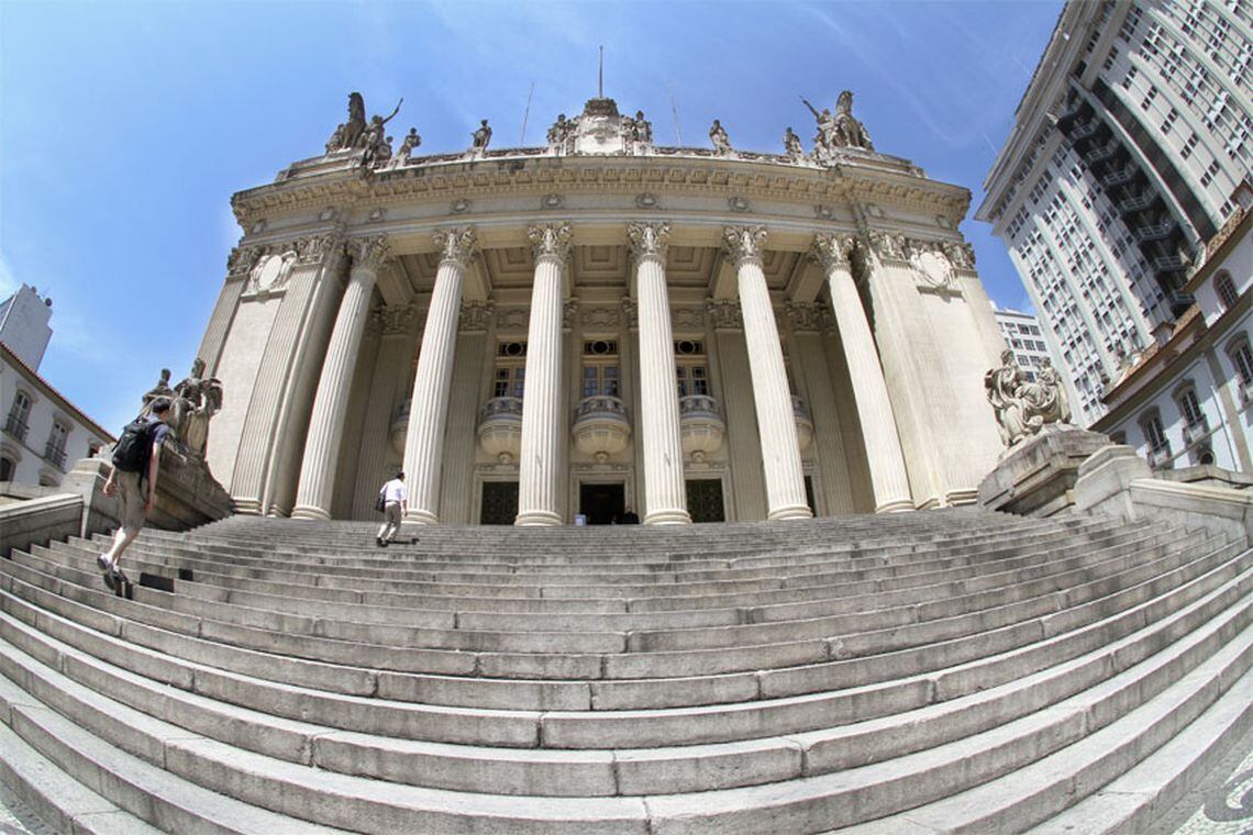 Deputados terão apoio do MP e do TCE na apuração