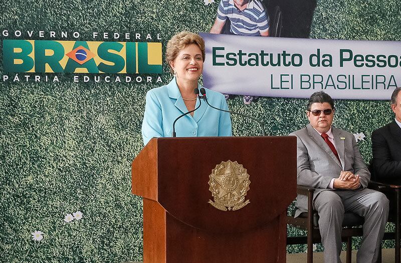 "O que nós esperamos é que a Grécia feche o acordo com a UE", disse a presidente Dilma
