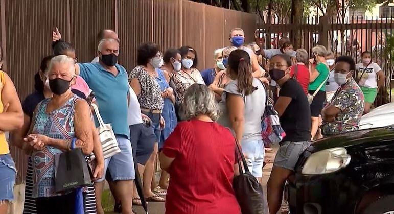 Em Serrana (SP), toda a população adulta já foi imunizada contra a covid-19