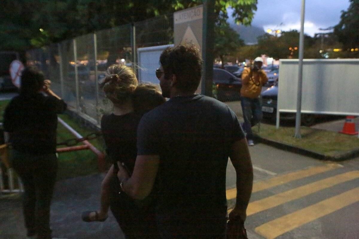 Grazi Massafera é fotografada novamente com o novo affair, Patrick Bulus 
