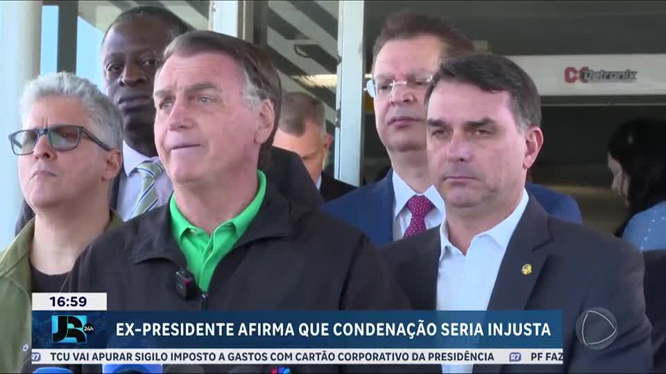 Ex-presidente Jair Bolsonaro se declara inocente em Brasília (DF)