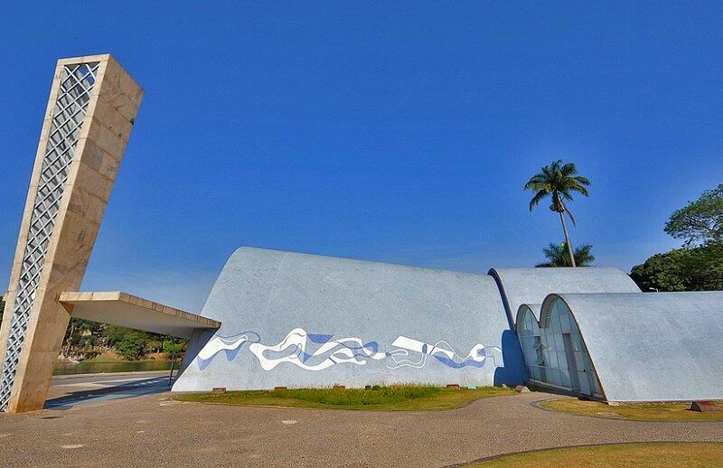 Por meio de nota, a prefeitura informou que "está trabalhando em conjunto com os órgãos de proteção ao patrimônio estadual e federal para definir a melhor técnica a ser usada para limpar a pichação sem danificar o patrimônio. Tão logo se defina a melhor técnica, esta será aplicada para restaurar a Igreja São Francisco de Assis"