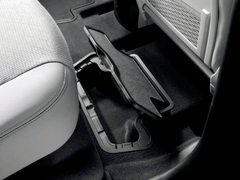 Ao todo, são 11 porta-objetos espalhados pela cabine, ampliando a oferta de conforto e versatilidade
