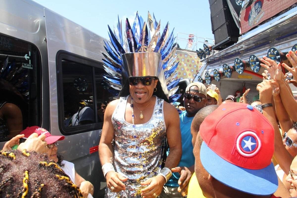 Carlinhos Brown foi ovacionado pelo público