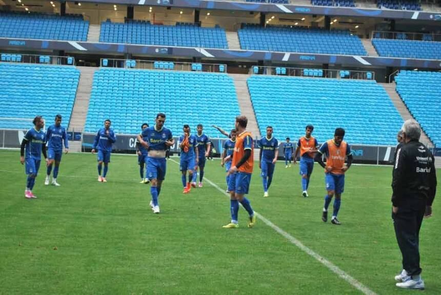 Um treino do Grêmio comandado por Felipão em 2014, foi marcado por forte confronto entre o lateral Pará e o atacante Lucas Coelho, que não gostou de uma entrada do defensor. O jogador foi tirar satisfações com o companheiro e o clima nervoso ficou instaurado na atividade.