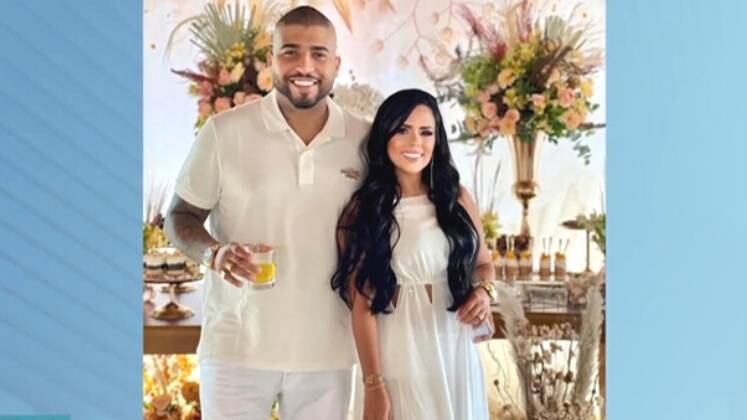 Na internet, Rodrigo e Hynara prometiam prêmios
milionários e ostentavam uma vida de luxo com presenças em festas vips, joias,
carros e viagens 