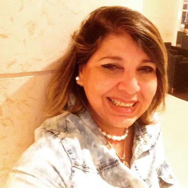 Roberta falou sobre sua relação com os seus mais de 260 mil
seguidores no Instagram e afirma que estipula regras para os comentários 

+ Roberta Miranda comenta foto polêmica na internet: “Eu não abri as pernas, aquilo é um nu artístico”
+ Roberta Miranda defende Zezé nas redes sociais: “Ele deve continuar discutindo com os fãs”
+ Miss São Paulo lista cinco produtos de beleza indispensáveis na necessaire
+ Zilu revela de onde tirou forças para superar a separação com o cantor Zezé

