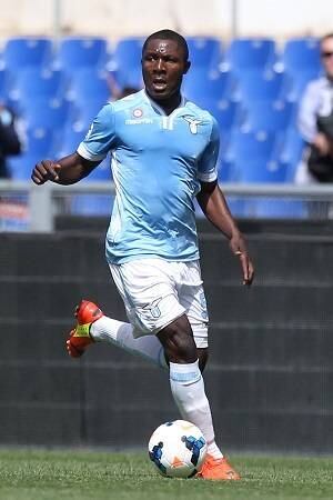 Joseph Minala, jovem de 17 anos que aparenta ter 40, marcou um gol na final do Primavera Tim Cup, torneio sub-20 conquistado pela Lazio. O jogo acabou em vitória do time de Minala por 4 a 2...