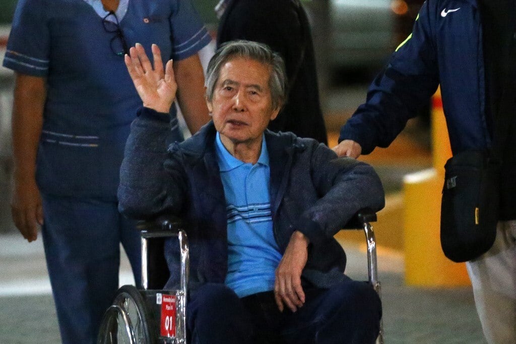 Ex-presidente do Peru Alberto Fujimori cumpre 25 anos de prisão por crimes contra a humanidade