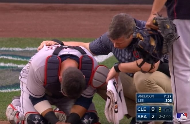 Yan Gomes precisou ser substituído depois da bolada