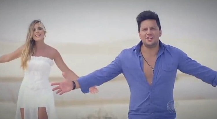 Segundo o
cantor, ele já escreveu mais de 1500 músicas durante a carreira, sendo que mais
de cem delas foram gravadas. Tô nem aí”, gravada por Hugo Pena & Gabriel,
além dos mais de mais de dez músicas com Thaeme
