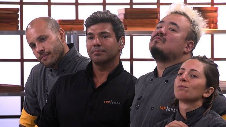 Para Felipe, o duelo foi muito divertido, mas após vencer deixou seu recado: “É sempre desconfortável estar
em uma outra posição, então é bom para gente ter um pouco de empatia e se
colocar no lugar dos competidores”.

A grande final do Top Chef Brasil 3 acontece nesta sexta-feira (10), logo após A Fazenda, a partir das 23h15.
