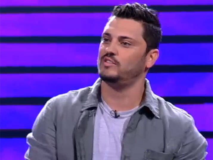 — Sou Eliezer, tenho 29 anos, moro em Itapeva, interior de São Paulo. Tenho uma empresa de agenciamento de cargas

+ ENQUETE: ELEJA O PARTICIPANTE MAIS GATO DO MAIS RECENTE ME LEVA CONTIGO!

+ Siga o Me Leva Contigo no Twitter

+ Curta o Me Leva Contigo no Facebook

