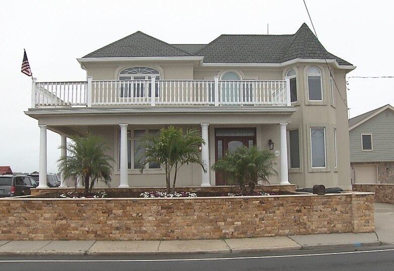 Cake Boss comenta sobre o império no mundo da confeitaria e a criação de bolos que são verdadeiras obras de artes
