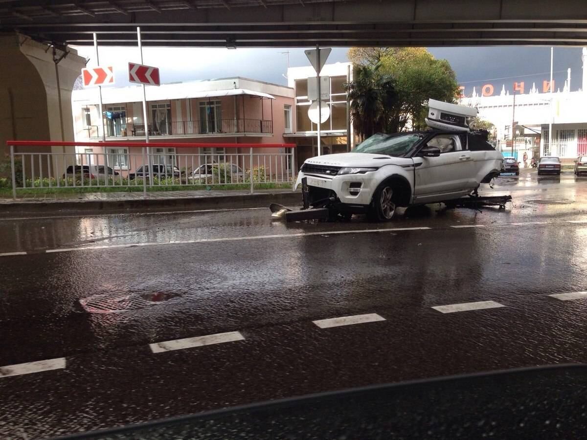 A parte mais danificada ficou com a traseira