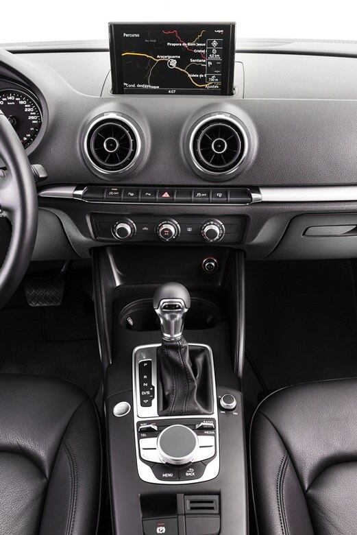 Novo Audi A3 Sedan 1.4 TFSI flex nacional