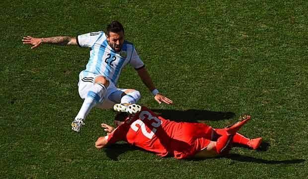 Outro jogador sondado por Di Maria para jogar no Rosario Central é Lavezzi. Atualmente no Paris Saint-Germain, ele é um dos principais nomes do ataque argentino 
