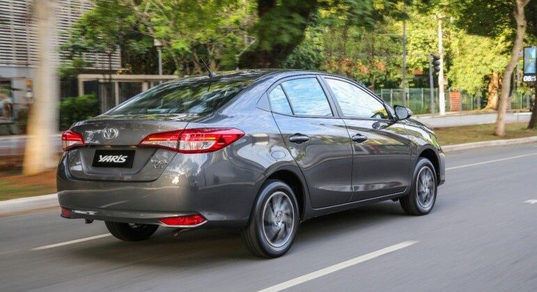 Toyota Yaris 2023 sedã na versão XS Connect tinha o preço de R$ 104.990, quando foi lançado