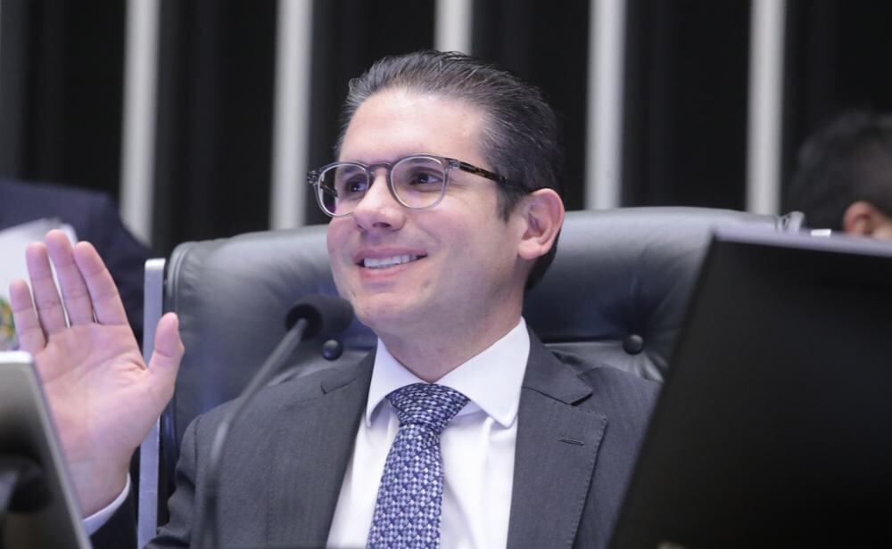 Motta elogia decisão de Moraes sobre IOF