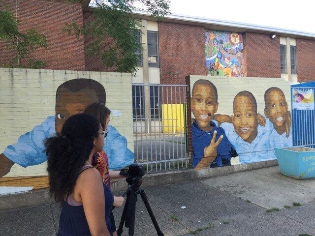 O filme busca um novo olhar sobre a educação nas escolas
