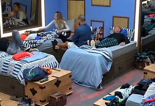 Nadja Pessoa
Uma das grandes favoritas em A Fazenda 10, Nadja foi expulsa depois de uma discussão com Caique Aguiar. A loira deu "chutes" no rapaz