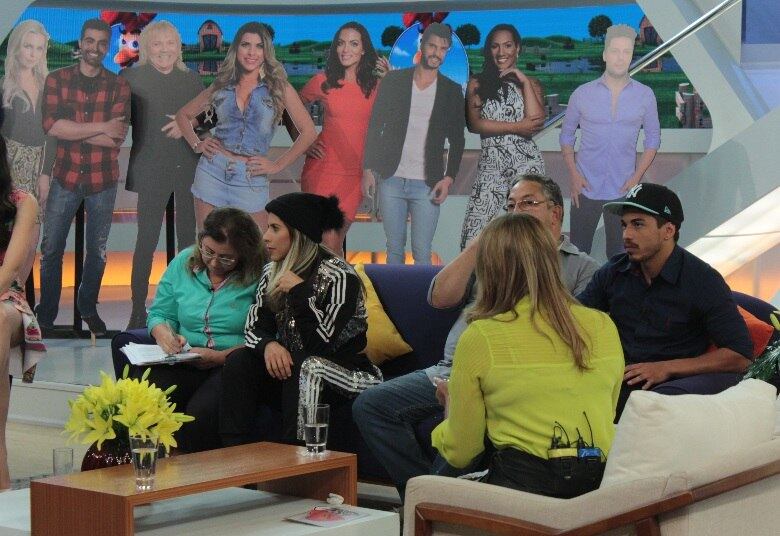 

Sem arrependimento, ele disse
que saiu do reality como uma pessoa mais madura e que aprendeu a lidar com
situações pelas quais não achou que passaria.



— Eu errei em querer fazer o
certo. Quando vi um monte de gente falando que eu errei, entendi que não era o
dono da verdade. A gente tem que saber ser humilde e perceber essas coisas. Eu achei
que era um monstro, pelas coisas que falavam. Foi confortante ouvir boas
palavras de pessoas por quem tem muito carinho




