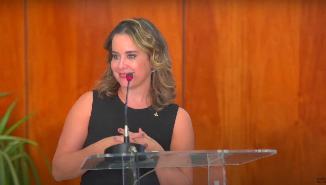 "Documento estratégico que vai ser balizador se políticas públicas", define secretária