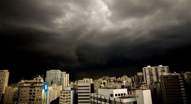 Tempo fecha nesta sexta-feira, mas deve ficar firme no final de semana