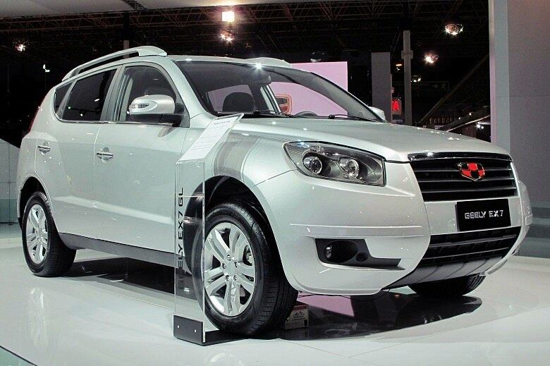 A 28ª edição do Salão do Automóvel de São Paulo
expôs o quanto o mercado dos SUVs compactos está na mira das
montadoras. De longe, é o segmento que mais promete crescer nos próximos
anos, e as quatro fabricantes chinesas com maior expressão no Brasil — Chery, Geely, JAC Motors e Lifan — revelaram suas apostas. LEIA MAIS