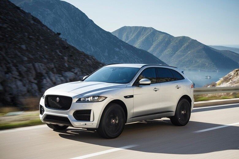  Jaguar F-Pace
