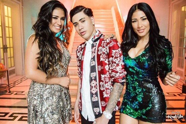 Simone e Simaria com MC Kevinho no clipe Ta Ta Tum