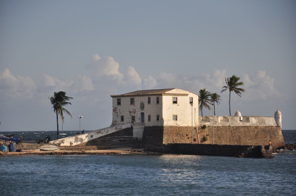Porto da Barra é uma das praias que estão impróprias para banho