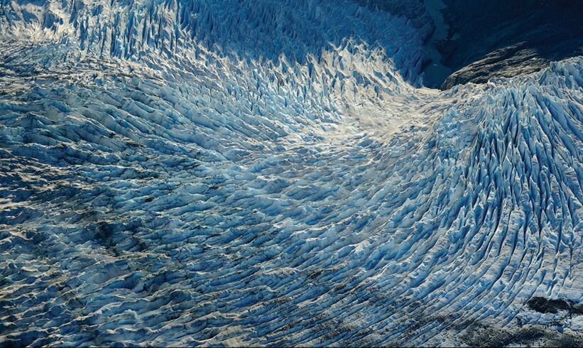 As fotos de James Balog, selecionadas do arquivo de fotos do EIS, foram publicadas no livro Ice: Portraits of Vanishing Glaciers (Gelo: Retratos de Geleiras que Desaparecem), da Editora Rizzoli, Nova York