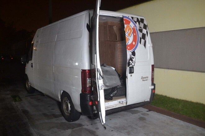 A van que era usada para o transporte das drogas, percorria cerca de 1.700 km do Paraguai até São Paulo, fazendo uma parada em Cascavél, no Paraná, para despistar os policiais. Nela, foi encontrado cerca de meia tonelada de maconha, que foi apreendida pelos policiais