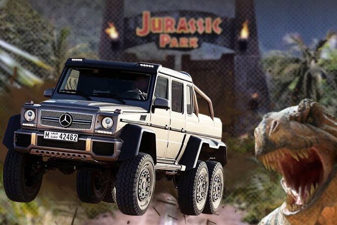 Em junho de 2015, os cinemas do mundo inteiro exibirão o quarto filme de Jurassic Park: O Parque dos Dinossauros, longa-metragem que fez um tremendo sucesso no início dos anos 90 ao mostrar um parque temático com dinossauros recriados por geneticistas em uma ilha remota.
Batizada de Jurassic World (algo como Mundo Jurássico), a sequência do "blockbuster hollywoodyano" terá a participação do poderoso Mercedes-Benz G63 AMG 6X6, jipão de luxo criado especialmente para os xeques árabes passearem pelas incontáveis dunas do deserto da Arábia. CONFIRA AQUI os detalhes deste monstro das areias
Saiba tudo sobre carros! Acesse R7.com/carros
