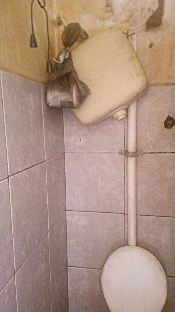 Para a prefeitura e a equipe que realizou a primeira transferência,  as condições precárias interferem também no atendimento médico aos usuários.