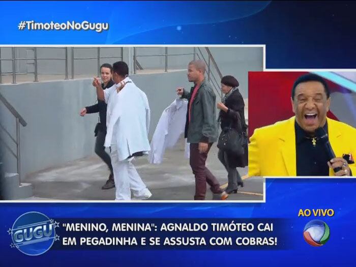 Agnaldo ficou observando toda a movimentação da ambulância e, visivelmente assustado, foi encaminhado para seu camarim 

+ Quer assistir às íntegras do programa Gugu? Acesse R7 Play e veja quando e onde quiser!