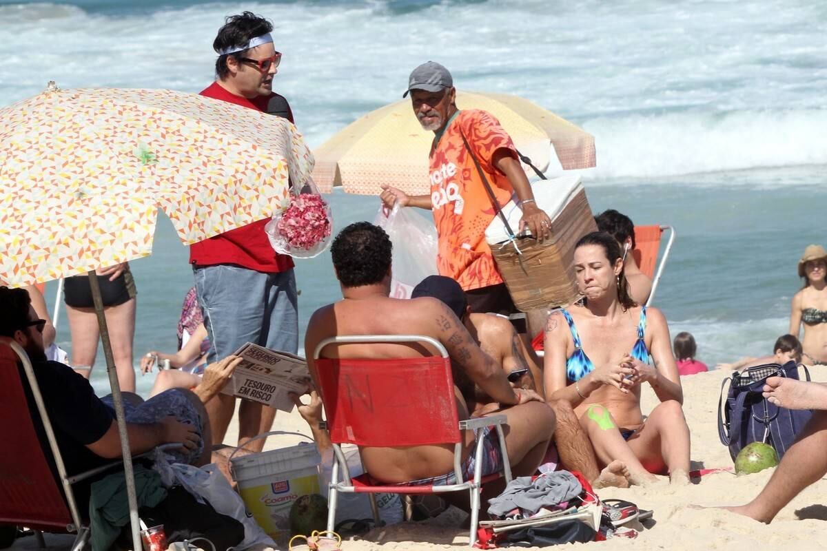 Luana Piovani fica brava com a presença do Pânico na praia