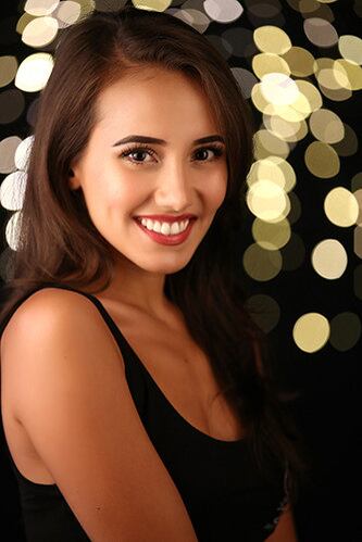 Manuela Bruntraeger, de Singapura
