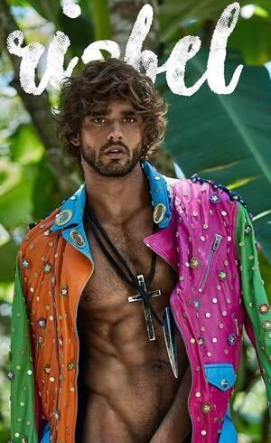 Marlon é capa de uma revista espanhola
