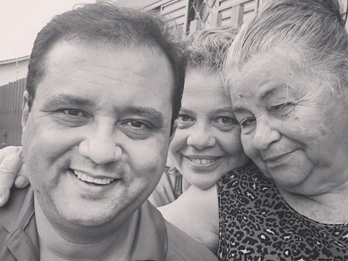 "Retratos da vida...tia de Ibirá...Cida. prima Valéria..."


+ Aproveite e confira as matérias do programa Domingo Show

+ Já curtiu a página do Domingo Show no Facebook? É só clicar!

+ Siga o Domingo Show no Twitter e receba conteúdos exclusivos!