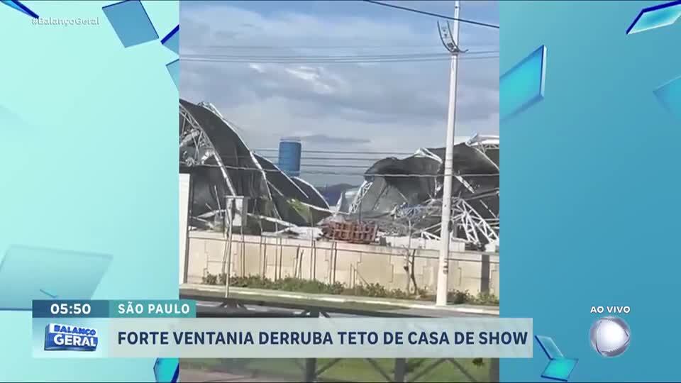 Forte ventania derruba tenda de casa de shows em Bertioga (SP)