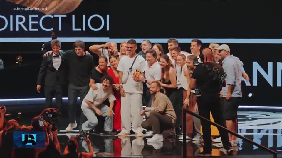 Campanha criada em parceria com a RICtv, afiliada da RECORD, ganha dois ouros em Cannes