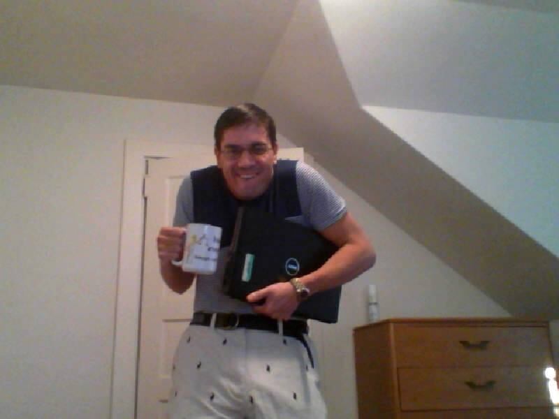 Se a estratégia de marketing pessoal de Zulberti deu resultado ou não,
seu perfil na rede social não traz mais informações. Mas de acordo com o
site Above the Law (Acima da Lei), o e-mail do candidato a uma vaga com
sua foto sem camisa virou motivo de piada entre os advogados dos
escritórios de Delaware. Como não poderia deixar de ser
