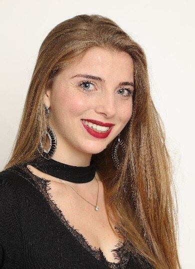 Isa é personal trainer