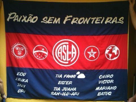 Ele levará uma bandeira especial e está ansioso para saber se haverá alguma nova música.
— Um momento posterior de prazer é quando a música está pronta e a torcida canta, sozinha, o coro inédito, deixando todo o estádio interessado em conhecer a novidade