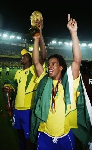 O resultado foi a taça da Copa do Mundo de 2002