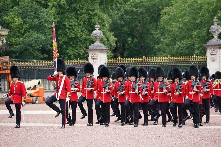 Cerimônia da troca da guarda do Palácio de Buckingham, em Londres