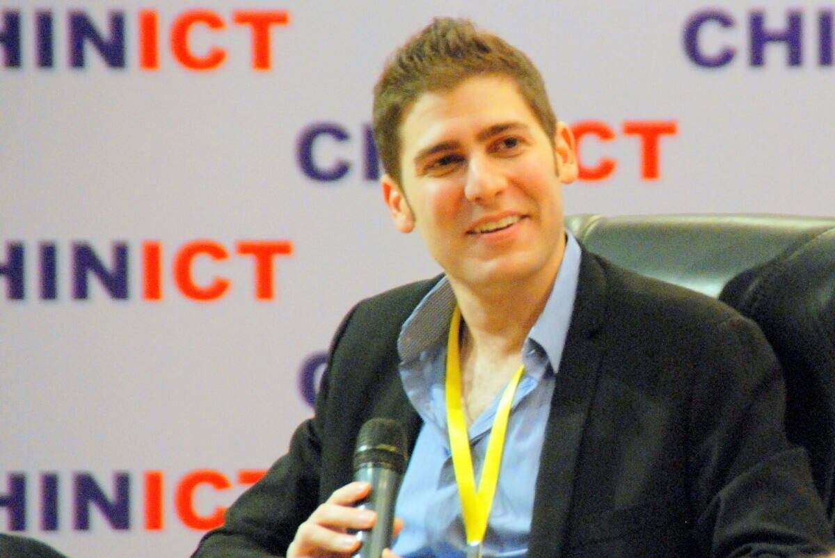 1 — Eduardo Saverin, do Facebook. Patrimônio aproximado: R$ 93 bilhões
*Sob supervisão de Ana Vinhas