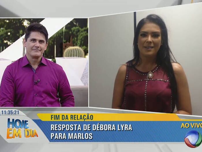 Débora decidiu falar com o Hoje em Dia para esclarecer esse
término polêmico



— Olá, Ana, Cesar, Renata! Bom dia, Hoje em Dia! Bom,
estou passando aqui só rapidinho para esclarecer os últimos acontecimentos, até
porque as pessoas tem me perguntado bastante, e até mesmo em respeito aos fãs
acho que isso é o mínimo que posso fazer

+ Dormiram no formol? Veja os famosos que têm idade completamente diferente do que aparentam

+ Clique aqui e assista o vídeo completo



